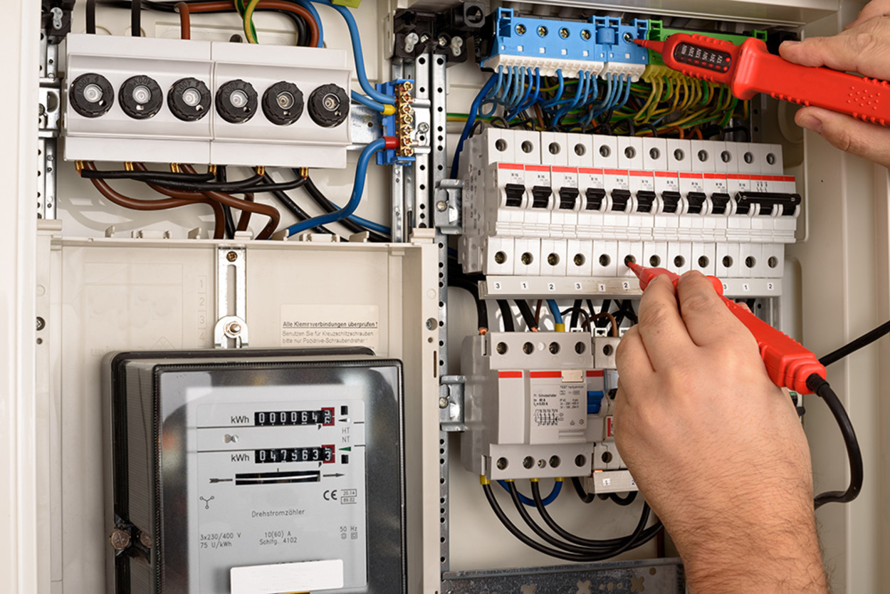 E-Check bei Elektro Klube GmbH in Weißenfels