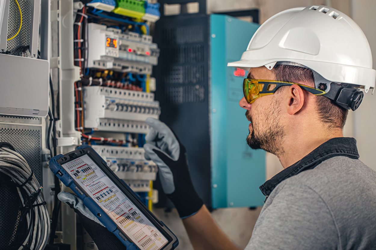 Industrie und Gewerbe bei Elektro Klube GmbH in Weißenfels